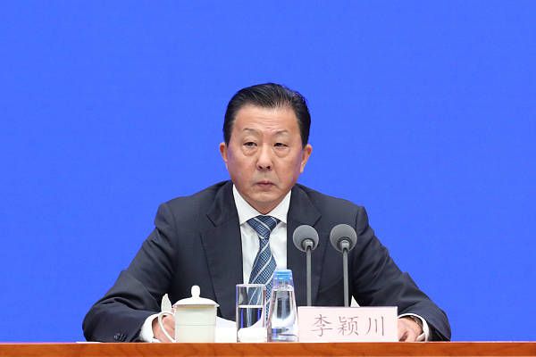 黑人av